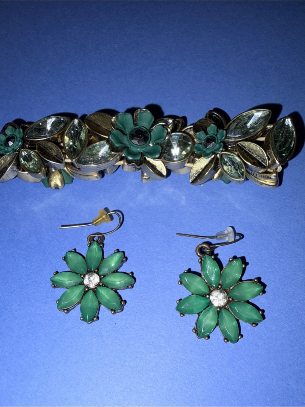 BEAUTIFUL STRETCH BRACELET AND EARRING SET